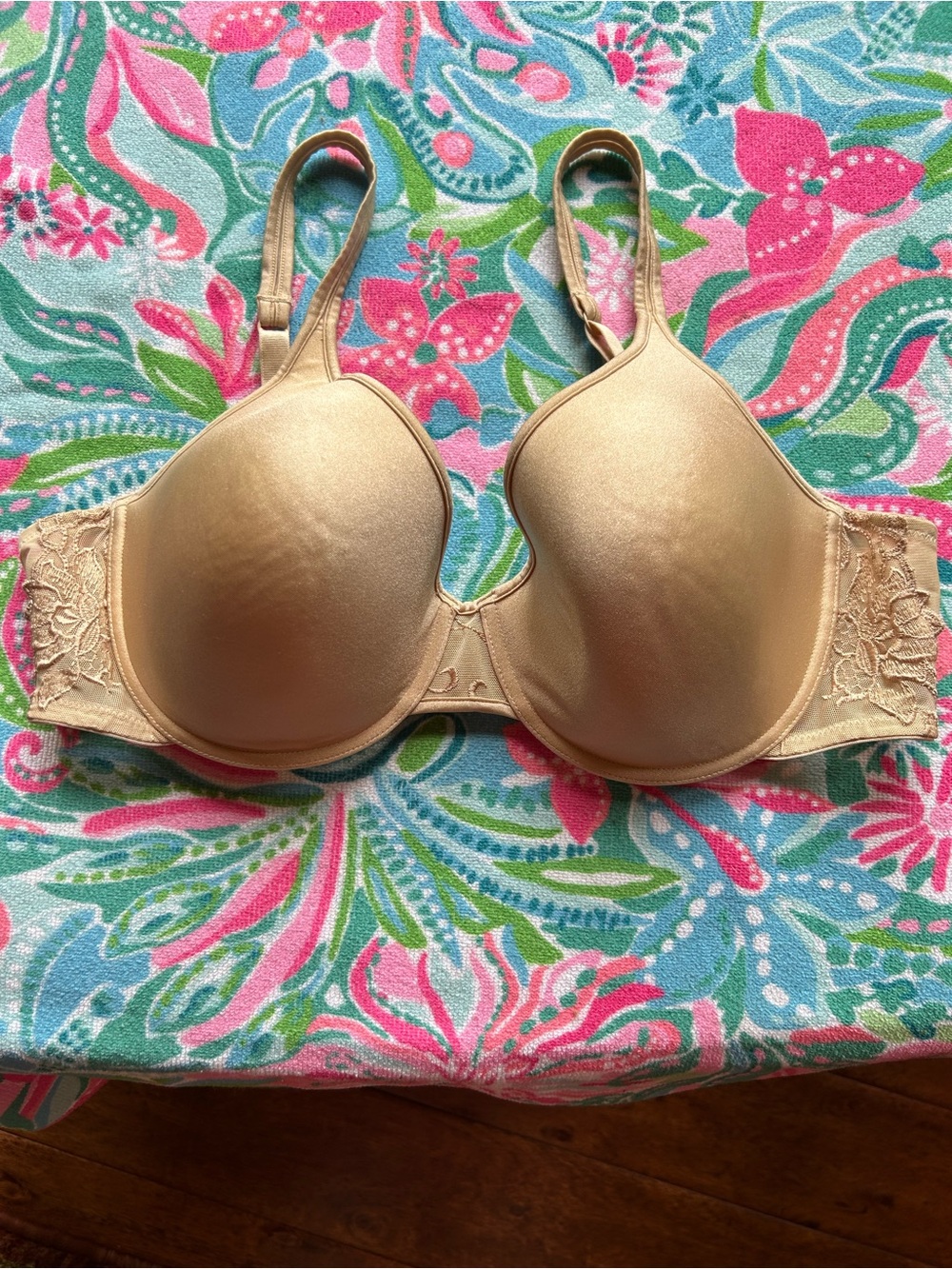 Wacoal Bra.